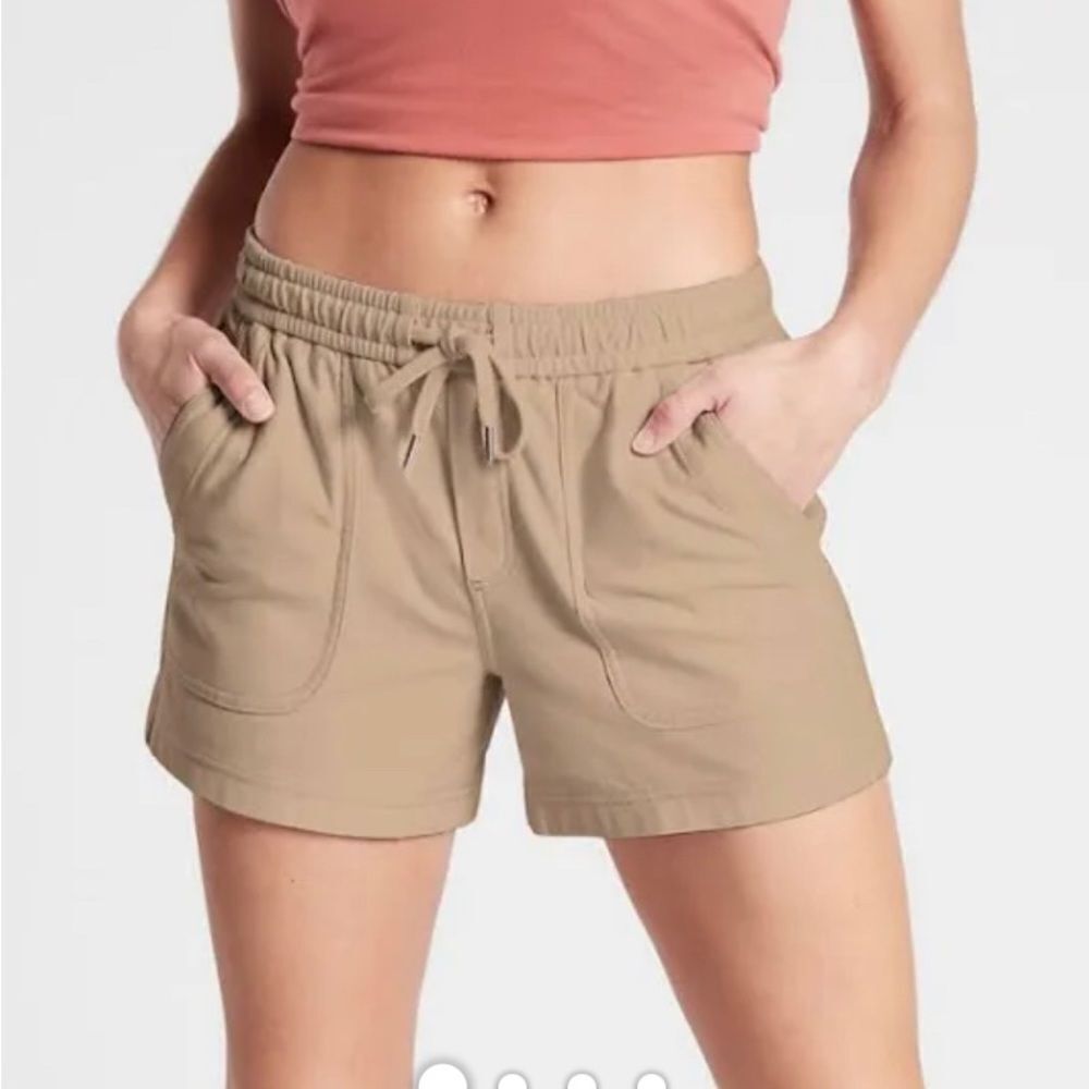 Athleta Farallon Heathered Short size 24.